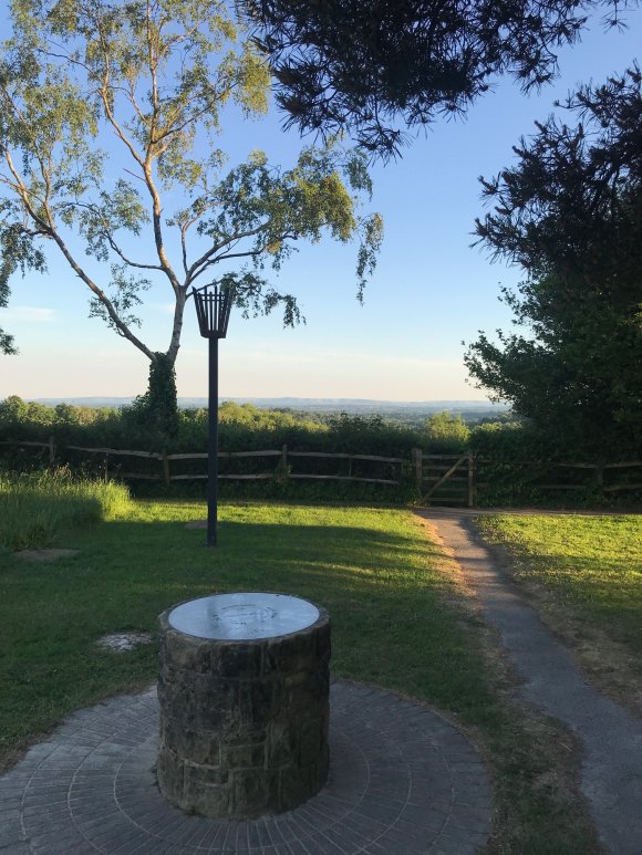 Photo showing the Toposcope and Beacon in Finche Field